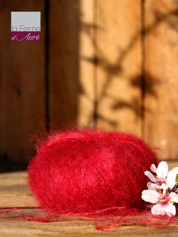 Pelote de laine mohair et soie rouge grenade - Mohair de la Ferme d'Auré