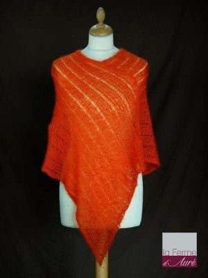 Poncho laine mohair et soie orange tricot main vue de face