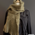 echarpe laine mohair vert kaki - petit modele - mohair des fermes de france