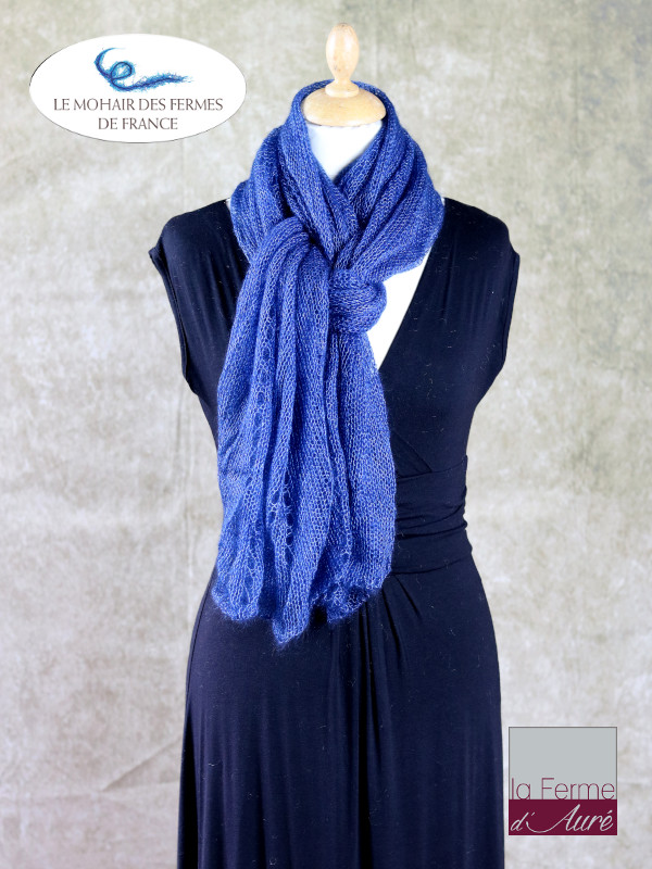 echarpe mariage mohair et soie bleu cobalt ferme d'aure