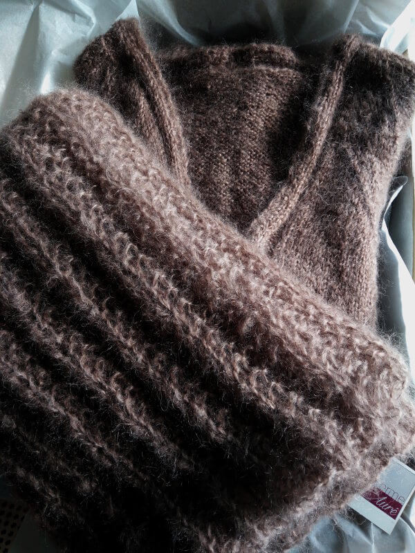 Gilet cardigan long laine mohair fait main sur mesure
