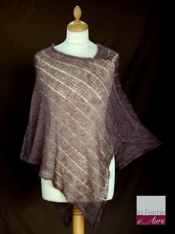 Poncho laine mohair et soie marron bison tricot main vue de face