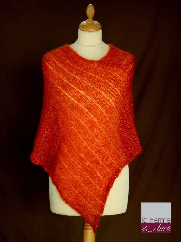 Poncho laine mohair et soie fait main orange cuivré vue de face