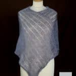 Poncho laine mohair et soie gris hibou tricot main vue de face