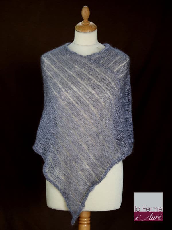 Poncho laine mohair et soie gris hibou tricot main vue de face