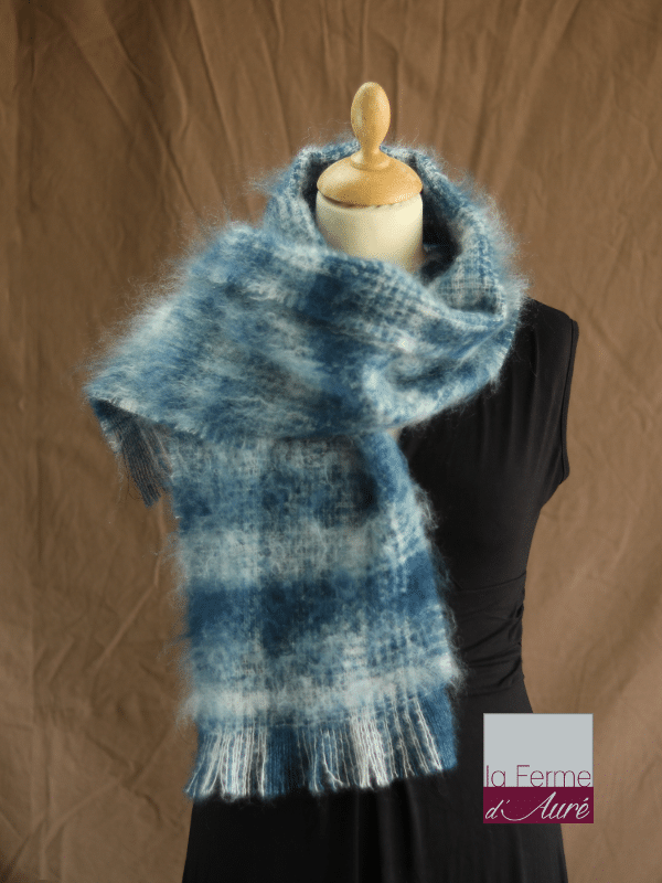 écharpe laine mohair bleu/blanc petit modele - Mohair Ferme d'Auré