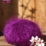 Pelote de laine pur mohair violet cardinal - Mohair de la Ferme d'Auré