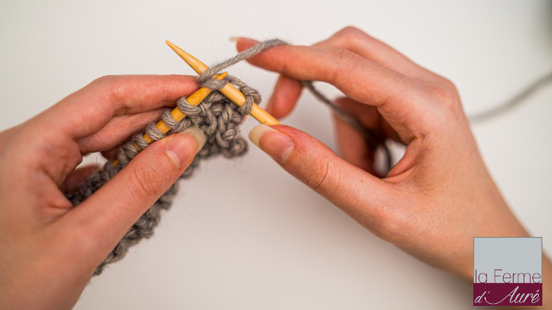 Débuter au tricot avec la maille endroit