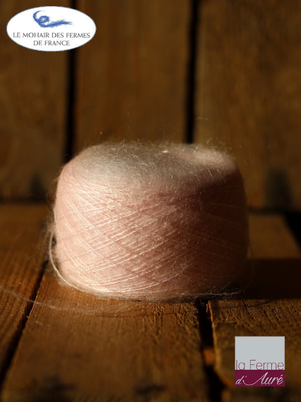 laine mohair et soie rose poudré fil Plume - Mohair des Fermes de France