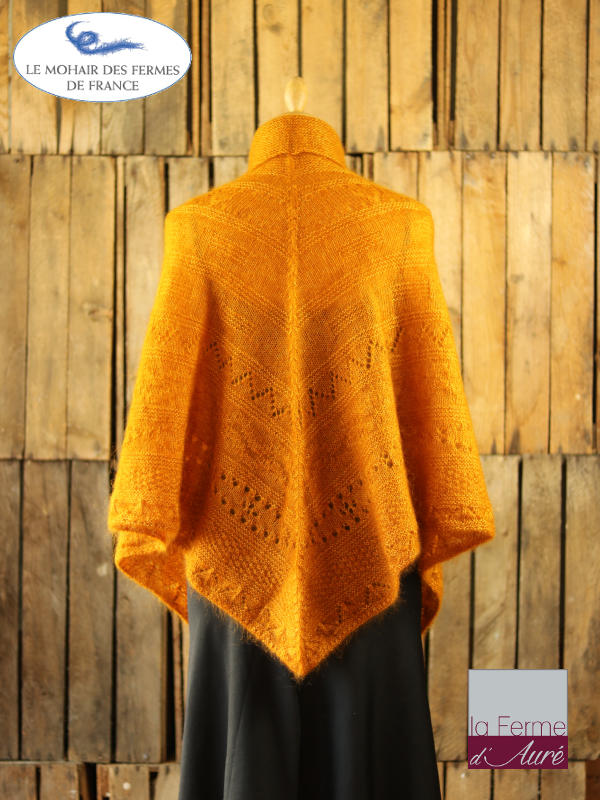 Poncho-femme-laine-mohair-ferme-aure-jaune-3