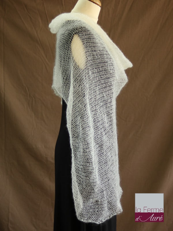 etole-dentelle-poncho-soie-mohair-ferme-aure-ecru-2