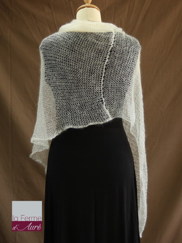 etole-dentelle-poncho-soie-mohair-ferme-aure-ecru-4