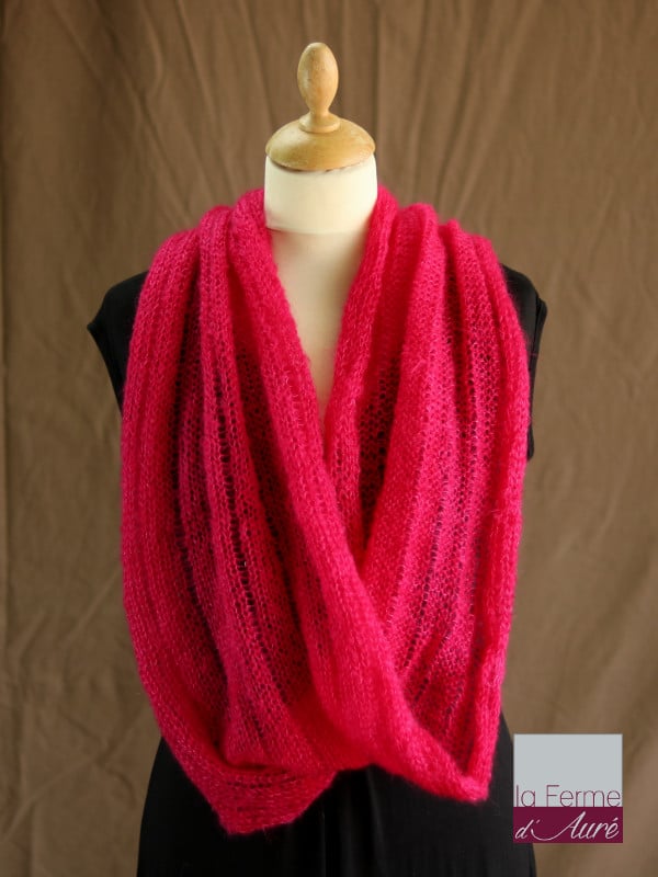 snood-mohair-soie-rose-fushia-ferme-aure-2