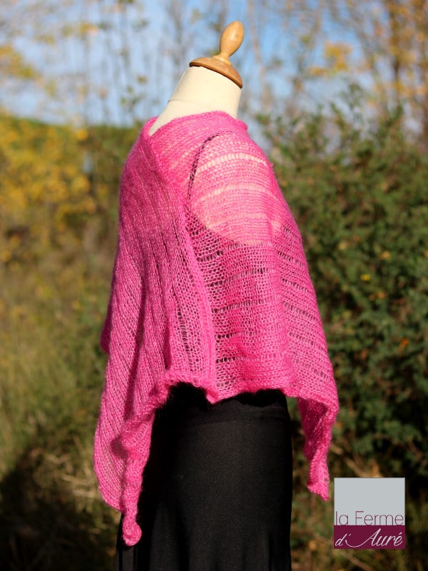 poncho-laine-mohair-ferme-aure-rose-bonbon-2