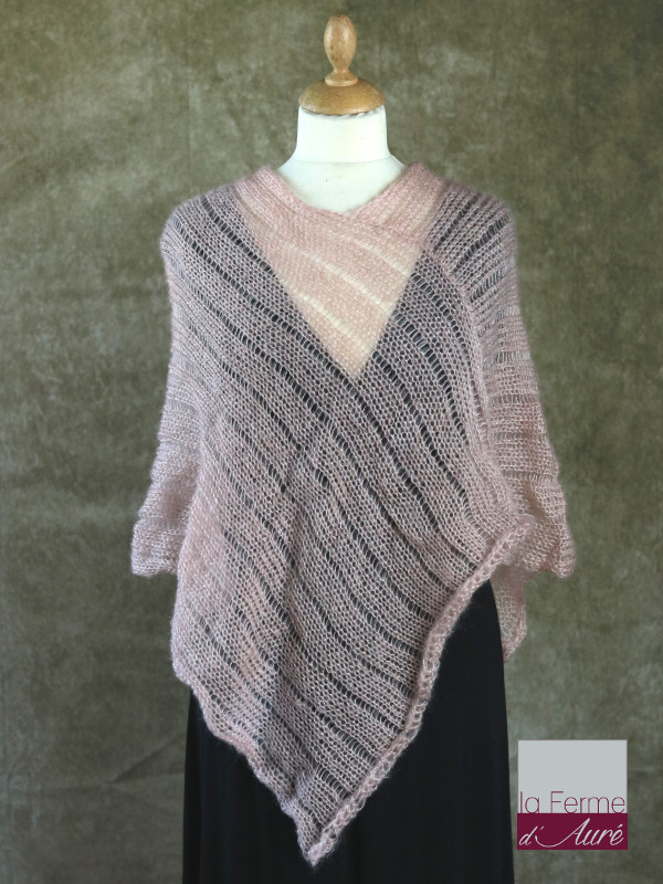Poncho Mohair Soie Riviera coloris Beige Rosé par la Ferme d'Auré - 1