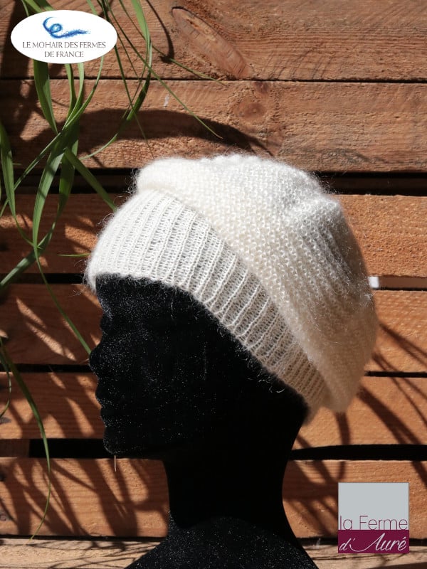 Béret en laine mohair pour femme coloris écru. Mohair des Fermes de France par la Ferme d'Auré