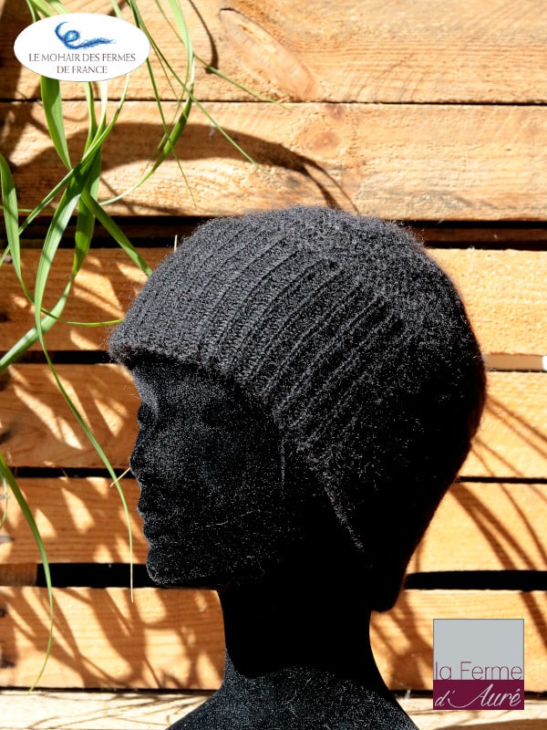 Bonnet en laine mohair pour femme coloris noir. Mohair des Fermes de France par la Ferme d'Auré