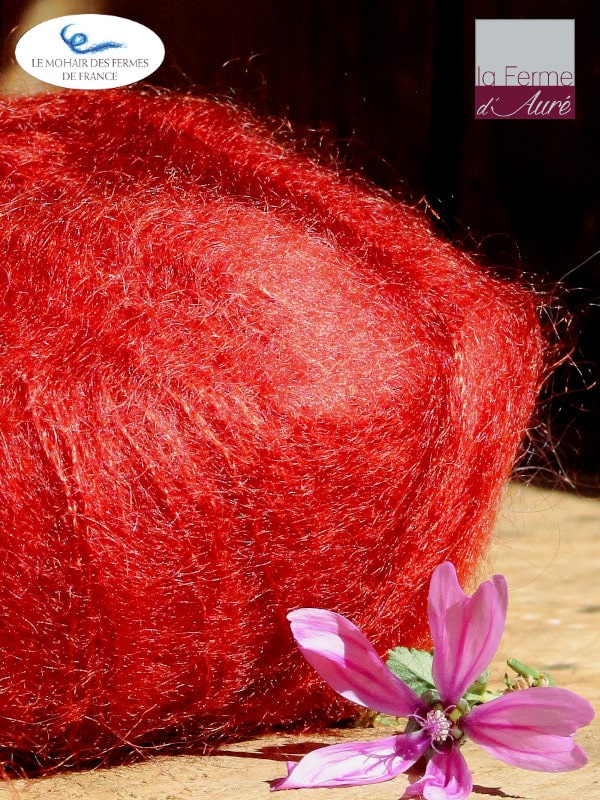 Laine Mohair et Soie coloris Ecureuil, détail. Mohair des Ferme de France par la Ferme d'Auré