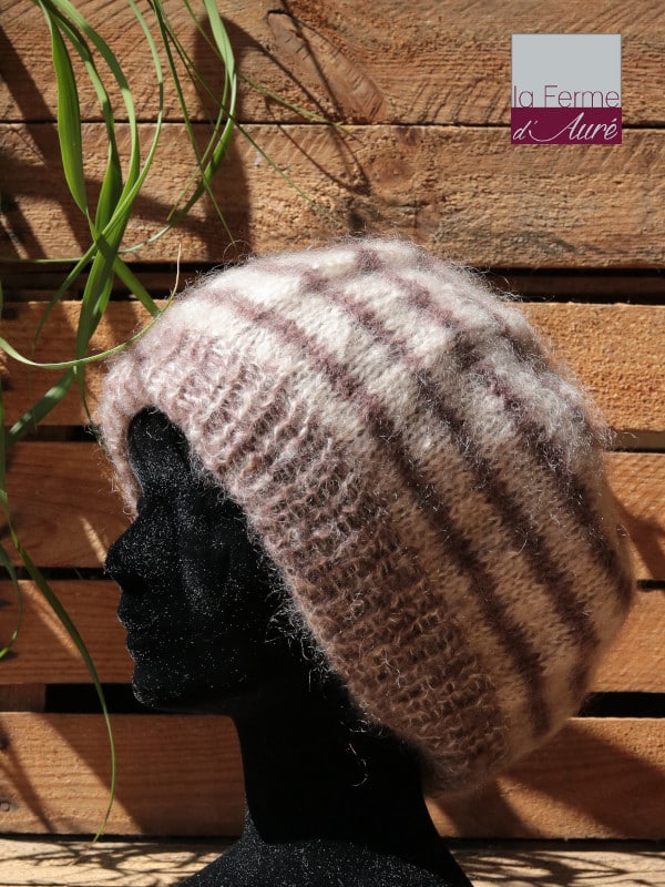 Bonnet en laine mohair et soie tricoté main en Mohair des Fermes de France par la Ferme d'Auré. Pièce unique