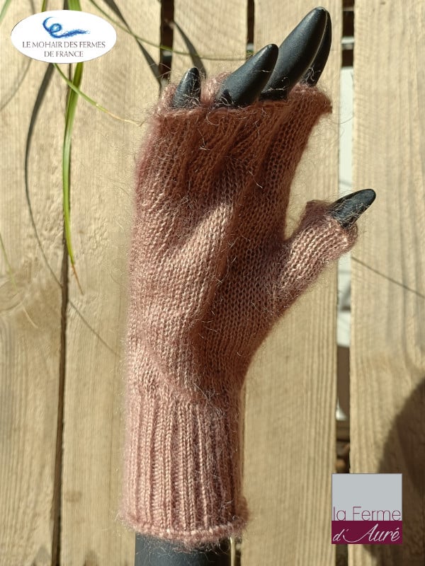 Mitaines mohair et soie beige rosé en Mohair des fermes de France - détail1