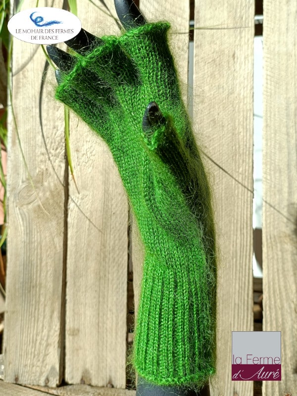 Mitaines mohair et soie vert avocat en Mohair des fermes de France - détail3